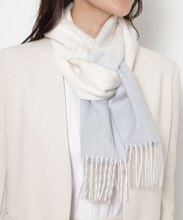 MOONBAT FURLA(フルラ）ウール100％ オンブレー チェックマフラー ペールスカイ