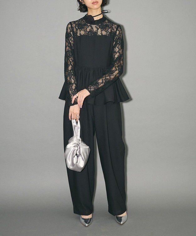 Green Parks コサージュ付レースペプラムロンパース Black