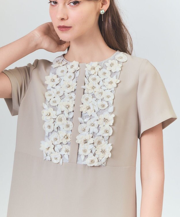 GRACE CONTINENTAL コサージュビジュードレス ベージュ