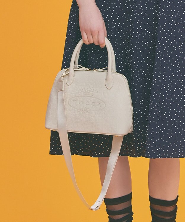 TOCCA CRESTA LEATHER POCHETTE ポシェット アイボリー系
