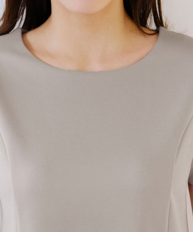 Tiaclasse 【UVカット・吸水速乾】 “きれい見え” パネルラインカットソートップス グレージュ