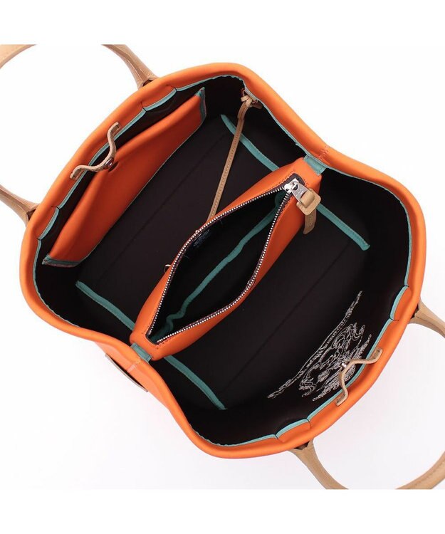 A.D.M.J. 【魔法の様に軽い】NEWマジックライトステッチ刺しゅうトートM マンゴー