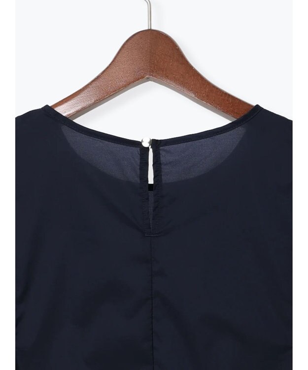 Te chichi シアーナイロンブラウス ネイビー