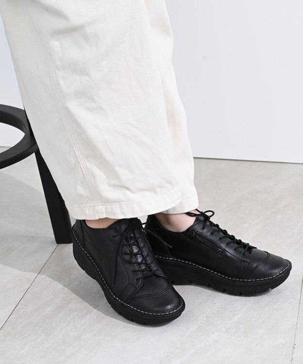 Pointer 本革超軽量レースアップスニーカー ブラック