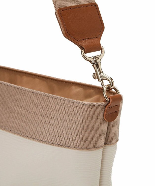 TOPKAPI 【Breath TOPKAPI】RIPPLE リプル ファスナー付 ショルダーバッグ アイボリー