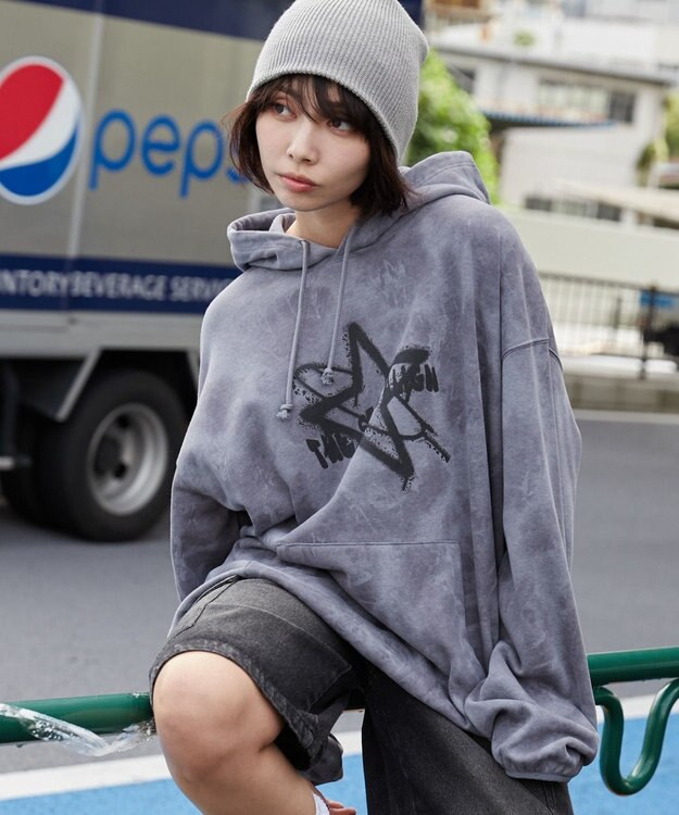 WEGO 【ユニセックス着用ITEM】スノーダイグラフィックビッグパーカー グレー