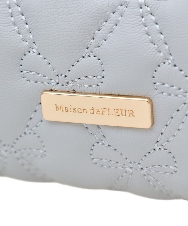 Maison de FLEUR EC限定リボンキルティングロングポーチ Grayish Blue