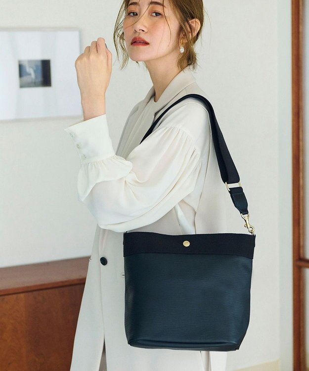 TOPKAPI 【Breath TOPKAPI】RIPPLE リプル ファスナー付 ショルダーバッグ ブラック