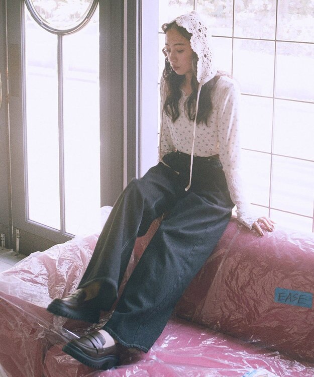 earth music&ecology レース×アイレットプルオ－バー Black