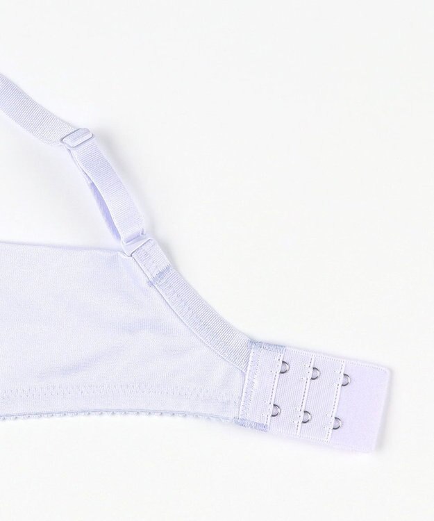 WACOAL 【小さく見せるブラ】 シンプル ブラジャー 着やせ効果 コンパクトにメイク バストの突出をおさえる 背中の段差を軽減 大きいサイズ レディース BRB452 /ワコール パープル