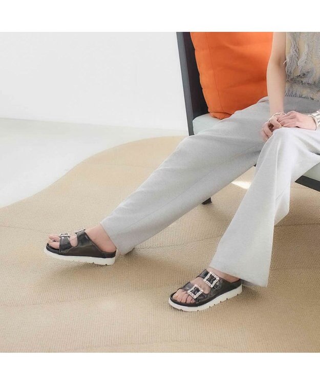 MODE ET JACOMO <carino>厚底ビジューバックルサンダル ブラック
