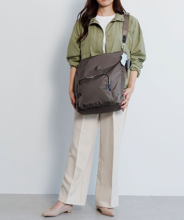 ACE BAGS & LUGGAGE HAyU × ace. フィカス ショルダーバッグ 19104 ハユ チャコール