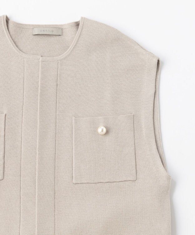 UNFILO 【VERYコラボ】パールボタンニットジレ グレージュ
