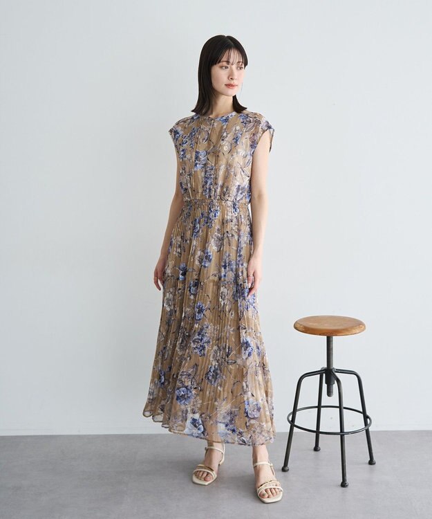 YECCA VECCA フラワー柄シアープリーツワンピース Beige