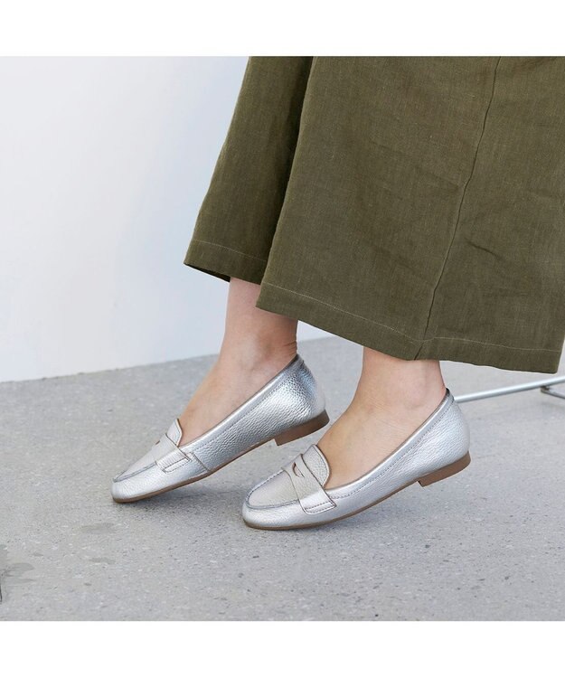 ing <ing>【WEB限定】レザーコインローファー シルバー