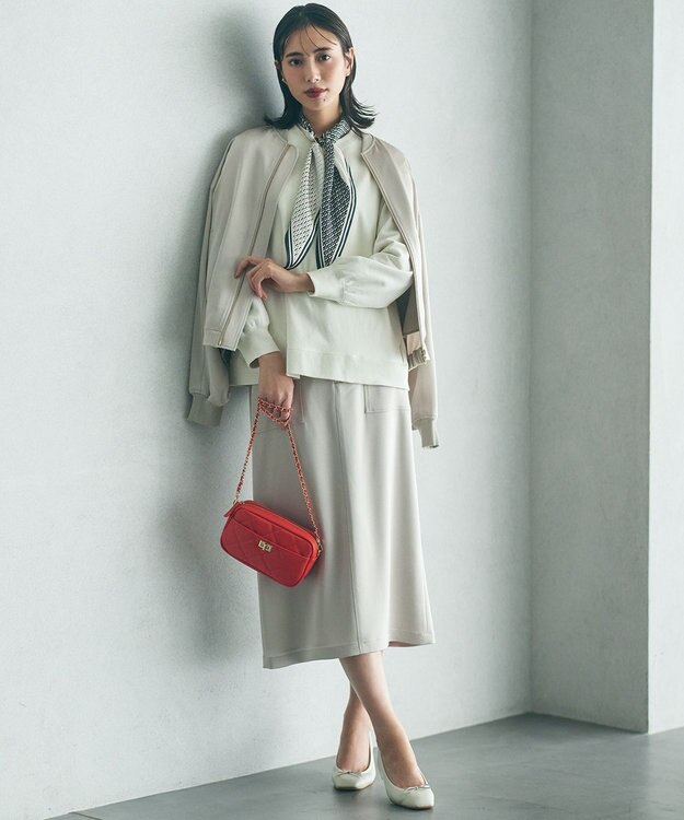 23区 【一部店舗限定/洗える】カラー スウェット エクリュ