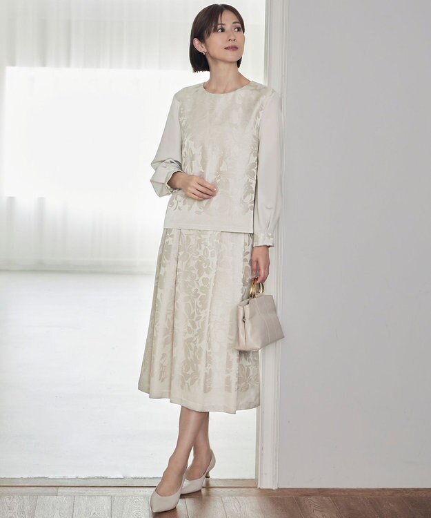 自由区 L 【セットアップ対応・洗える】フラワーオパールタックフレア スカート ベージュ