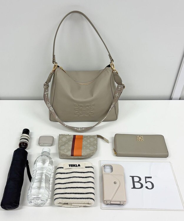 russet エンボスモノグラム2WAYショルダーバッグ(CE-1692) GrayBeige