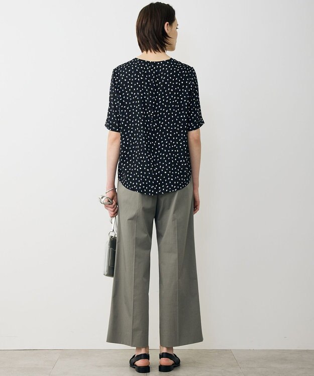 ICB 【先行予約】BackSatinAmunzen 5分袖Vネック配色ブラウス ブラック×ミックスモチーフドット