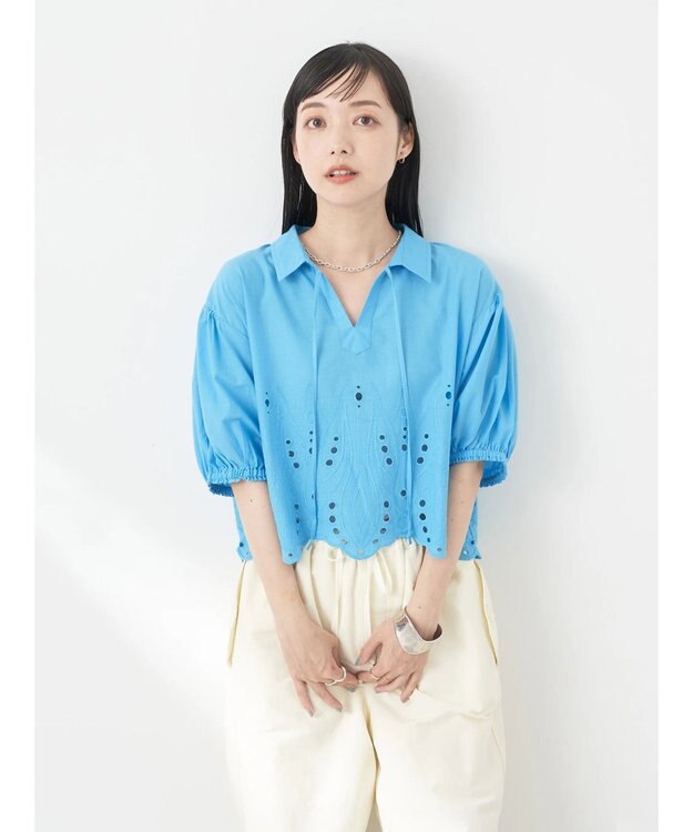 earth music&ecology エンブロイダリープルオーバー Royal Blue