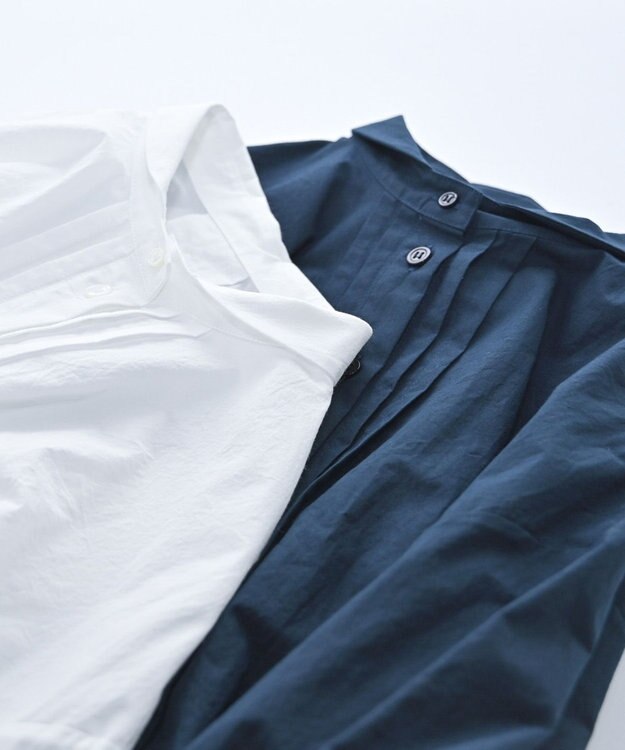 muuc 〈遠州織物の工場で織られた上質な涼しいコットン100%生地〉プリーツ八分袖のタックデザインブラウス ネイビー