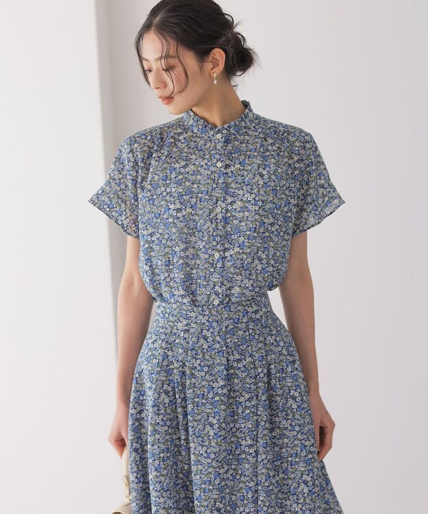 組曲 フラワーガーデンプリント ブラウス ブルー系