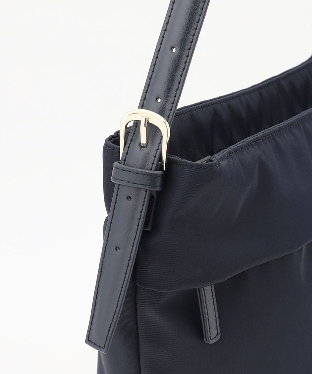 TOCCA 【撥水】VERSER NYLONBAG ナイロンバッグ ネイビー系