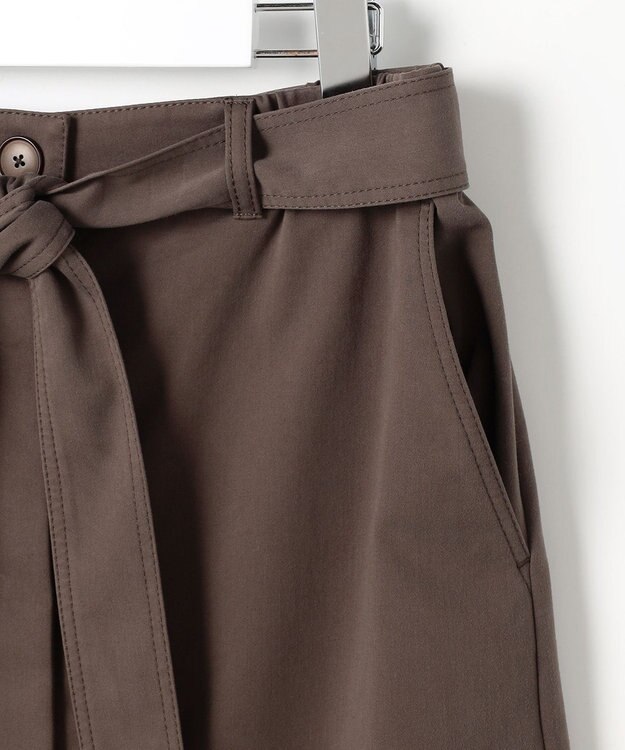 自由区 L ブラッシュドコットンサテンナロー スカート ダークブラウン