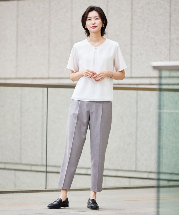 J.PRESS LADIES 【セットアップ対応・洗える・UVケア・速乾】 OXIJEWELストレッチ テーパード パンツ ライトグレー系