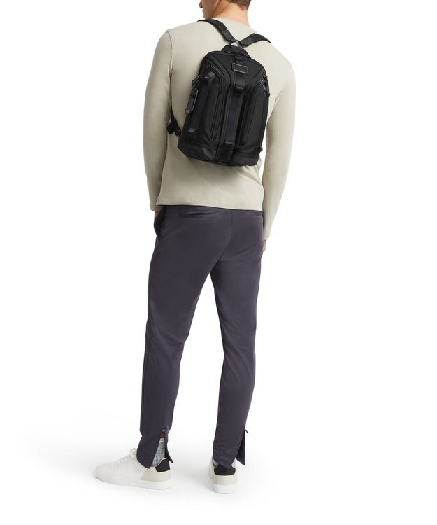 TUMI ALPHA BRAVO 「ナイト」スリング カデット ブルー