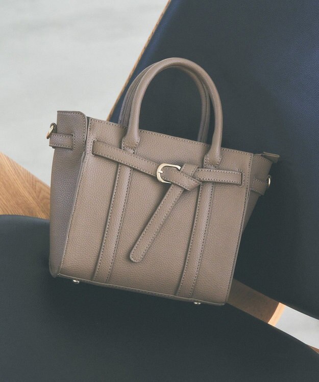 YECCA VECCA 2wayベルトデザインハンドバッグ Beige