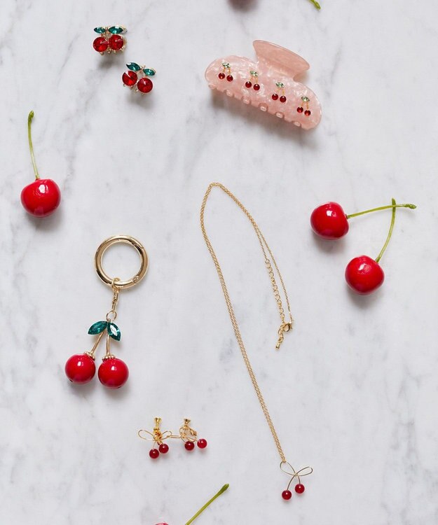 Maison de FLEUR チェリーイヤリング Red