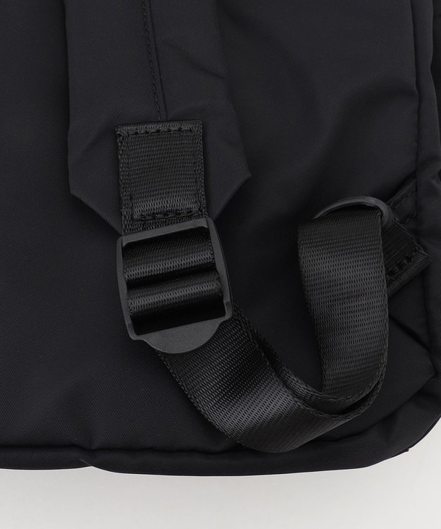 Y'SACCS フロントポケットベーシックリュック ブラック