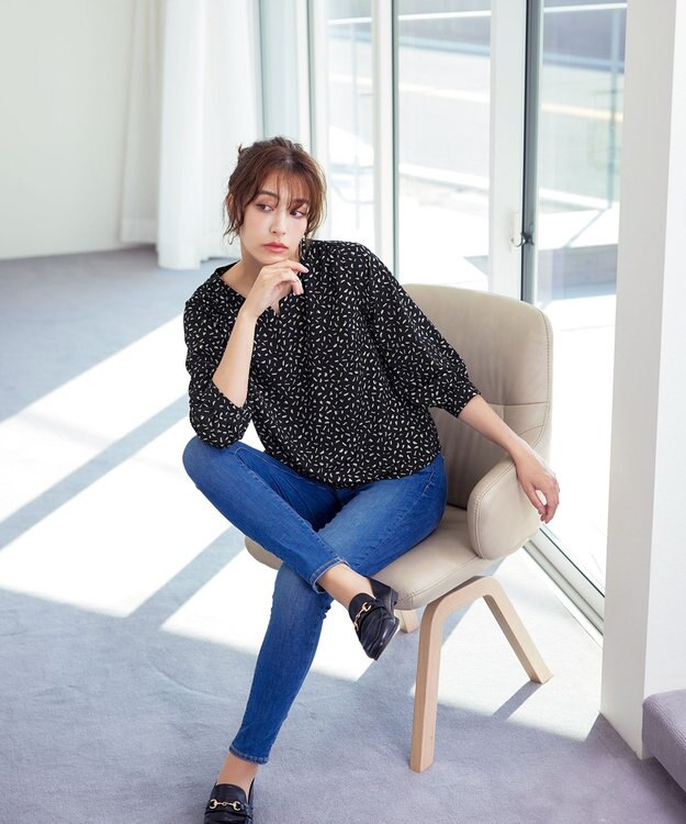 Tiaclasse 【洗える】柄プリントブラウス ブラック