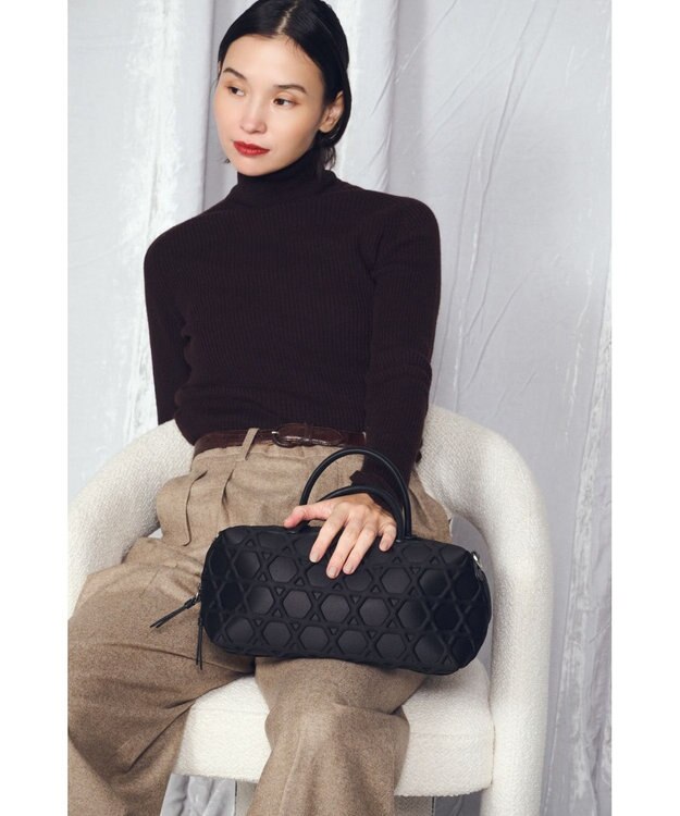 MIYABIYA 【撥水加工】篭目大柄エンボスボンディングミニボストン チョコレート