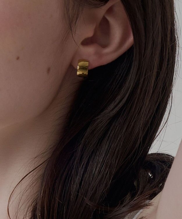 Phoebe 【金属アレルギー対応】ワンタッチワイドフープミニピアス　ゴールド/サージカルステンレス ゴールド