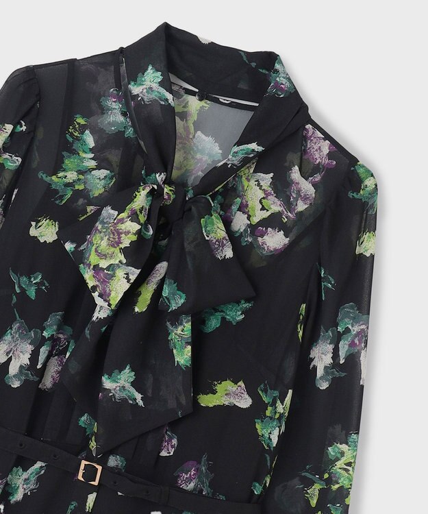 GRACE CONTINENTAL フラワープリントボウタイ付ワンピース ブラック