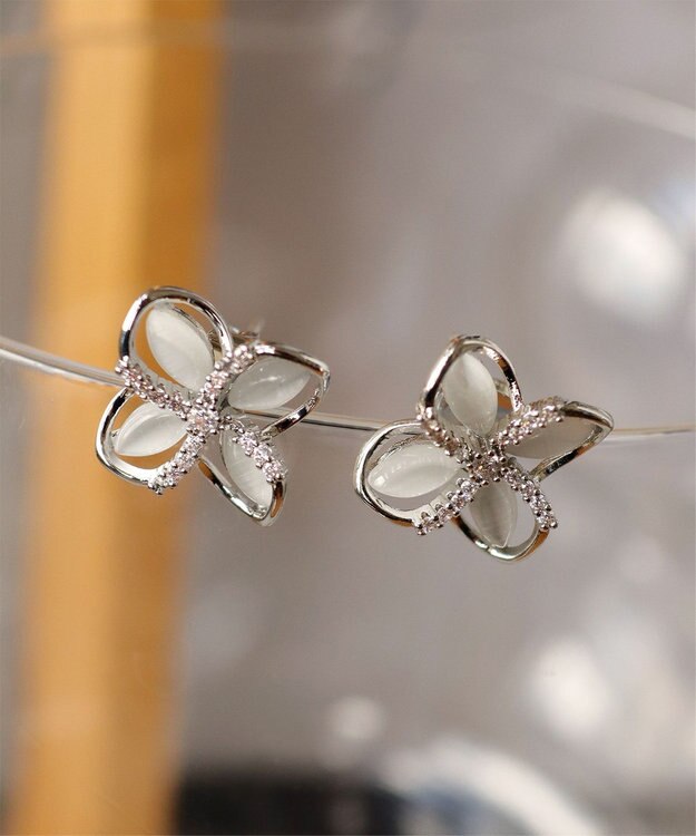 Tiaclasse 【金属アレルギー対応】ハイドランジアクリアピアス シルバー