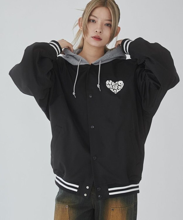 WEGO 【ユニセックス着用ITEM】グラフィックフードスタジャン ブラック