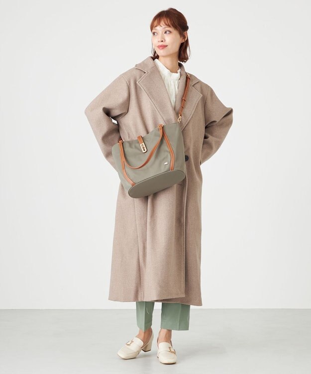 LA BAGAGERIE ひねり金具付きエレガンストート　Mサイズ グレージュ