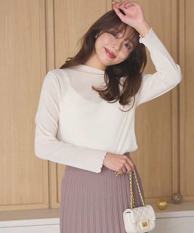 Feroux 【洗える】ベロア ハイネックトップス アイボリー系