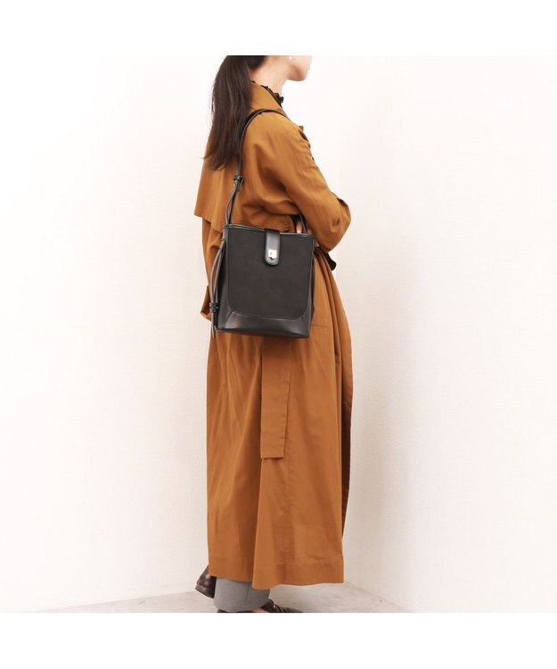 UNBILLION カシュカシュ cachecache / スエード調×スムースおこし金具ショルダーバッグ ブラック