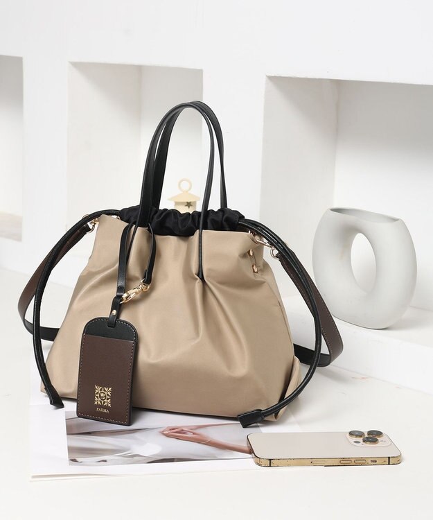 style code 【PADMA/パドマ】ナイロン×レザー　巾着　ショルダーバッグ 2WAY ベージュ