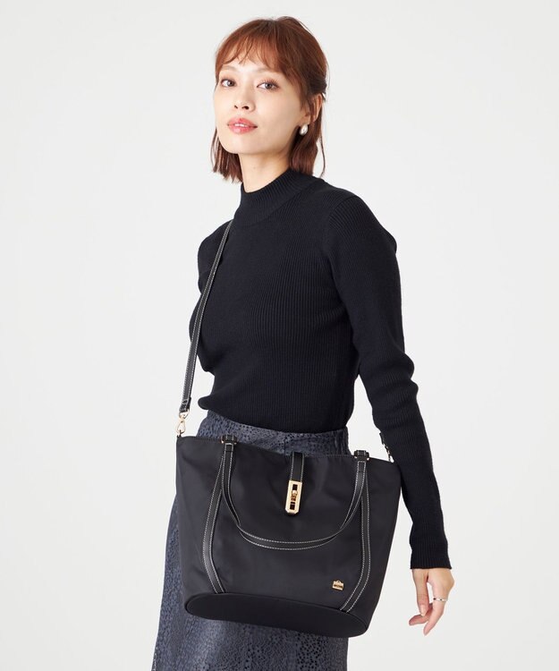 LA BAGAGERIE ひねり金具付きエレガンストート　Mサイズ ブラック