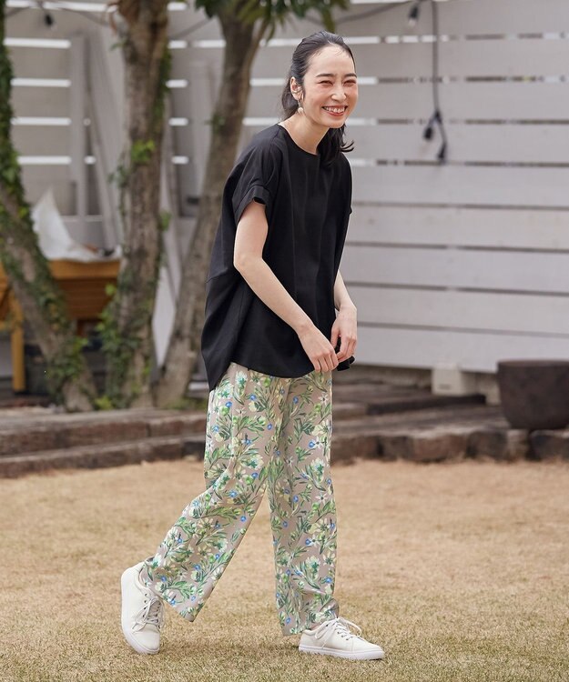 ANY L 【ウエストゴム/洗濯機可能】フラワープリントリラックスパンツ ベージュベース