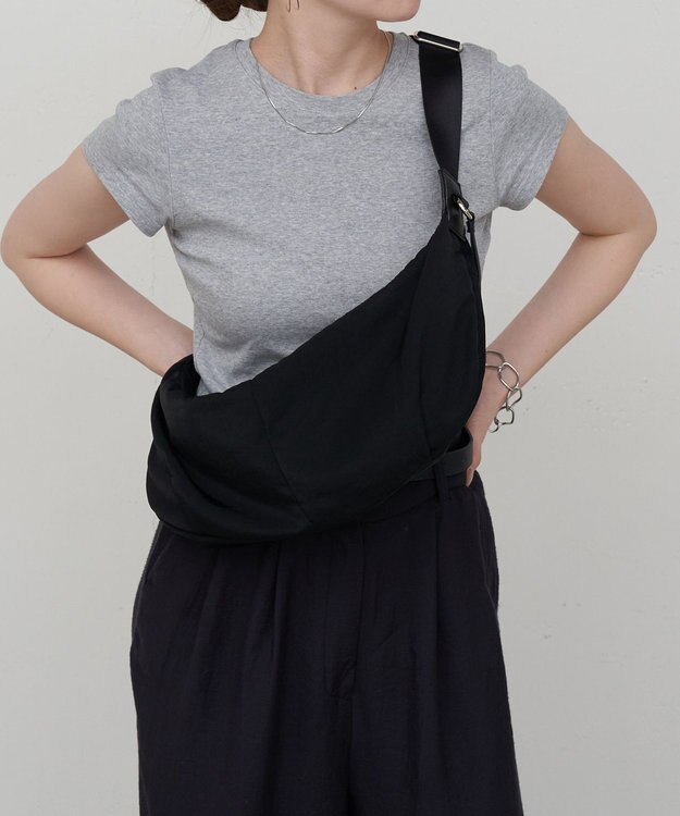 russet ナイロンバナナボディバッグ(CE-1710) Black