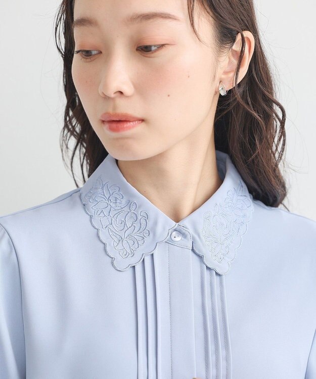 earth music&ecology 刺繍襟ブラウス Sax