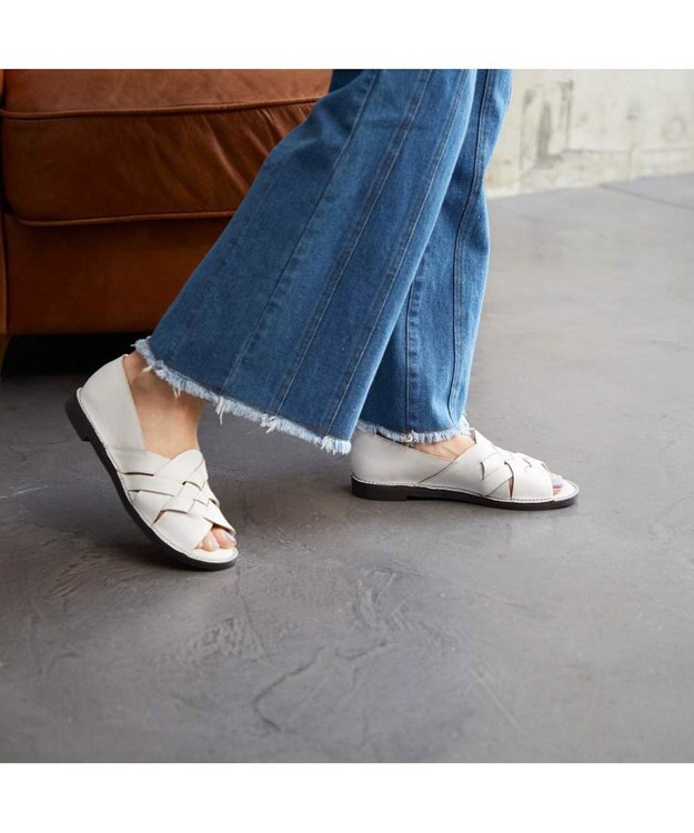 ing <ing>【サスティナブルシリーズ】編み込みデザインオープントゥシューズ ホワイト