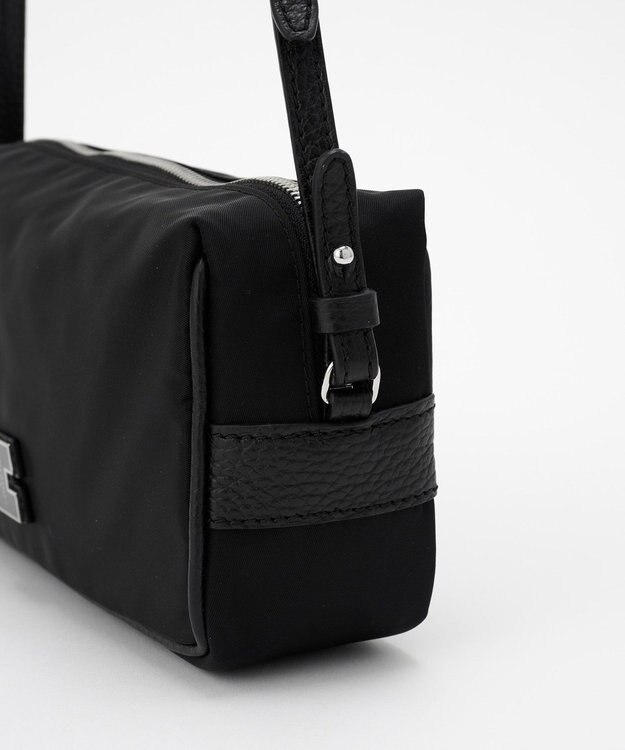 IACUCCI 【予約】アーゴ ミニショルダー NYLON/CERVO ブラック