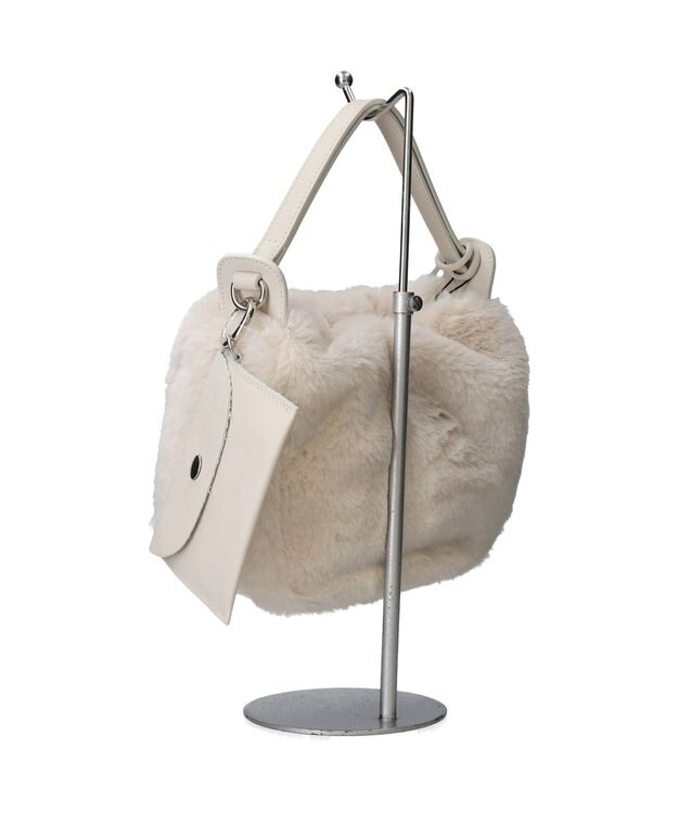 INTER-CHAUSSURES 【MARCO MASI】ポーチ付きフェイクファーバッグ アイボリー